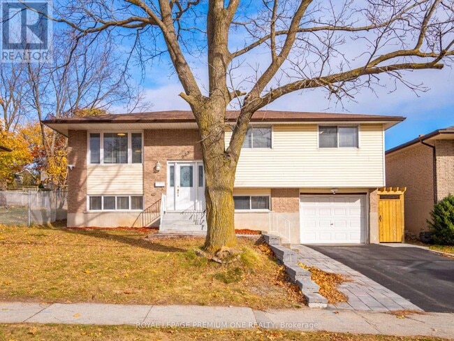 935 Strasburg Rd in Kitchener, ON - Building Photo - Building Photo