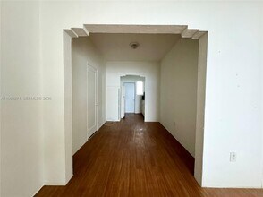 6830 Harding Ave in Miami Beach, FL - Building Photo - Building Photo