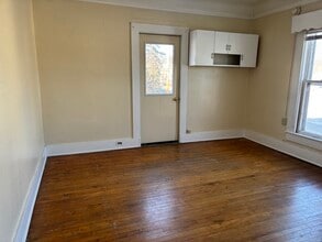 1001 Main St in Eau Claire, WI - Foto de edificio - Building Photo