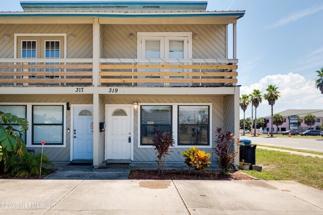 property at 319 Oak St