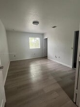 8271 SW 29th St in Miramar, FL - Building Photo - Building Photo