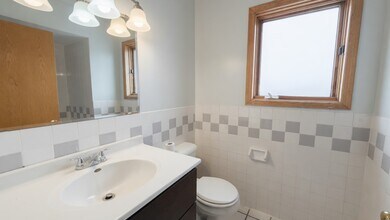 1340 N Campbell Ave, Unit 3 in Chicago, IL - Building Photo - Building Photo