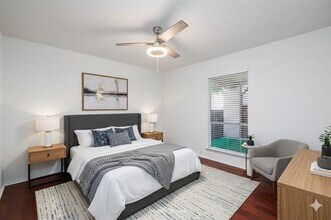 12810 Midway Rd in Dallas, TX - Foto de edificio - Building Photo