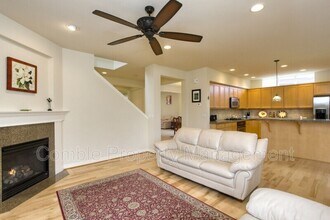19160 NE 67th Way in Redmond, WA - Foto de edificio - Building Photo