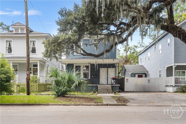 property at 1109 E Anderson St