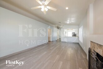 23818 N 38th Ave in Glendale, AZ - Foto de edificio - Building Photo