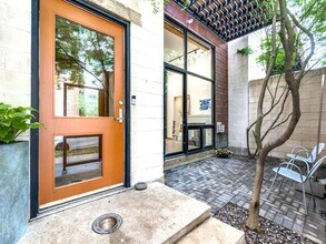 3827 Commerce St in Dallas, TX - Building Photo - Building Photo