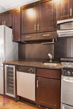 53 Leroy St, Unit 5B in New York, NY - Building Photo - Building Photo