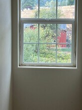 13 W 4th St in Lowell, OR - Building Photo - Building Photo