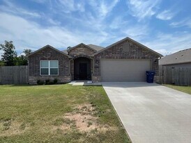 2506 E Fennec St in Siloam Springs, AR - Building Photo