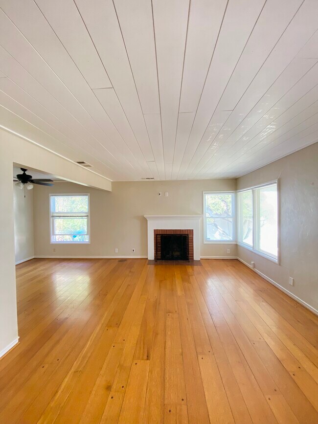 property at 1332 Ensign Ave