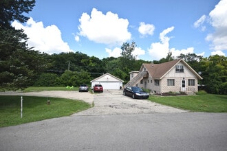 6N582 Illinois St in St. Charles, IL - Building Photo - Building Photo