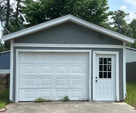 14246 Ravine in Willis, TX - Building Photo - Building Photo