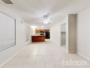 6431 W Hatcher Rd in Glendale, AZ - Building Photo - Building Photo