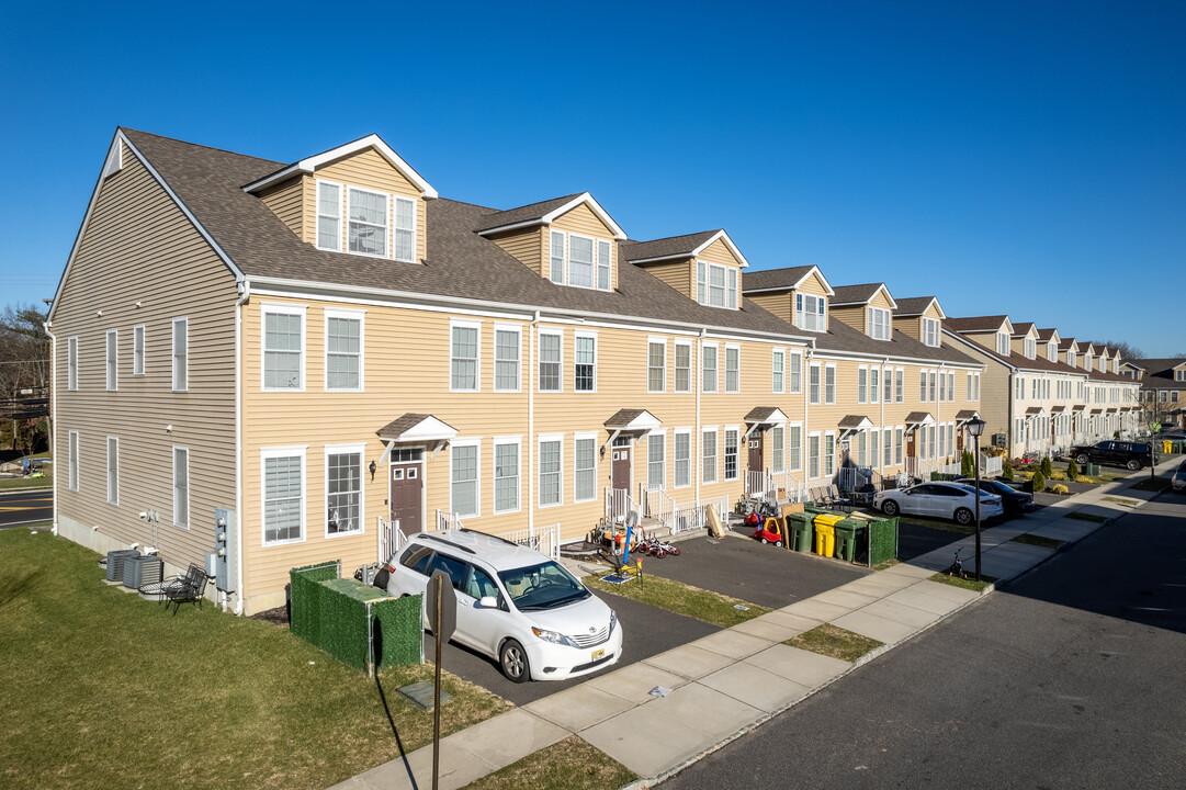 Locust Grove in Lakewood, NJ - Building Photo