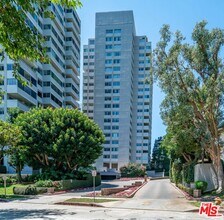 865 Comstock Ave in Los Angeles, CA - Building Photo - Building Photo