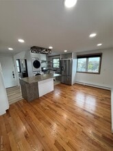 51 Mt Joy Pl in New Rochelle, NY - Building Photo - Building Photo