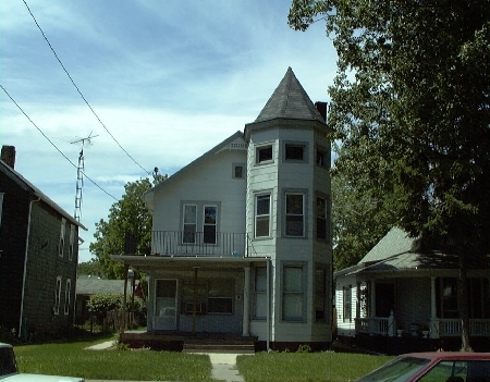 1861 N Superior St in Toledo, OH - Building Photo