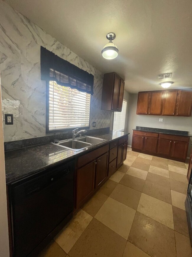 property at 2200 Dune Dr