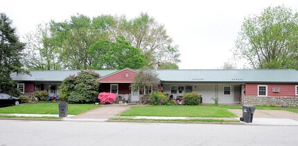 1 Kenalcon Dr in Phoenixville, PA - Foto de edificio - Building Photo
