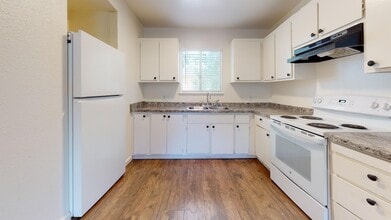 5968 Park Ave, Unit 2 in Marysville, CA - Building Photo - Building Photo