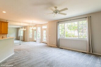 2956 Talaga Dr in Algonquin, IL - Building Photo - Building Photo