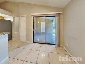 1435 Spring Ridge Cir in Winter Garden, FL - Foto de edificio - Building Photo