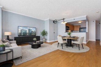 474 N Lake Shore Dr, Unit 2709 in Chicago, IL - Building Photo - Building Photo