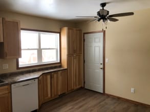 221 E 1st St in Gillett, WI - Building Photo - Building Photo