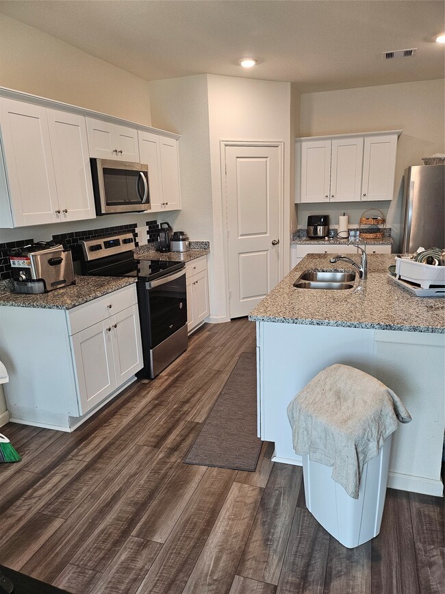 property at 5923 Grantgrala Dr