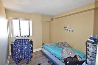 15 N Beacon St, Unit 802 in Boston, MA - Building Photo - Building Photo