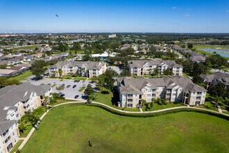 2306 Silver Palm Dr in Kissimmee, FL - Foto de edificio - Building Photo