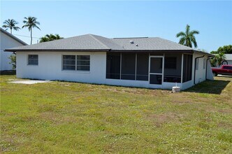 701 SE 36th St in Cape Coral, FL - Building Photo - Building Photo