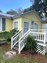 4588 First Ave in St. Augustine, FL - Building Photo