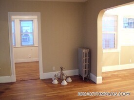 45 Harriet St, Unit 1 in Boston, MA - Building Photo