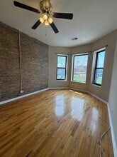 4055 S Calumet Ave, Unit 2 in Chicago, IL - Building Photo - Building Photo