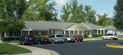 Forest Creek in Richmond, VA - Building Photo - Building Photo