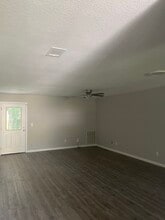 209 S Island St in Kingsland, GA - Building Photo - Building Photo
