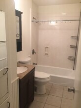 116 Forest Oaks Ln in Lake Jackson, TX - Building Photo - Building Photo