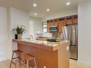 3265 Loulu St in Honolulu, HI - Building Photo - Building Photo