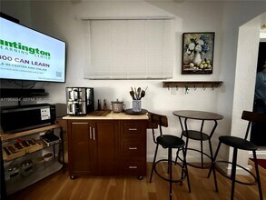 17840 NE 6th Ct in Miami, FL - Building Photo - Building Photo