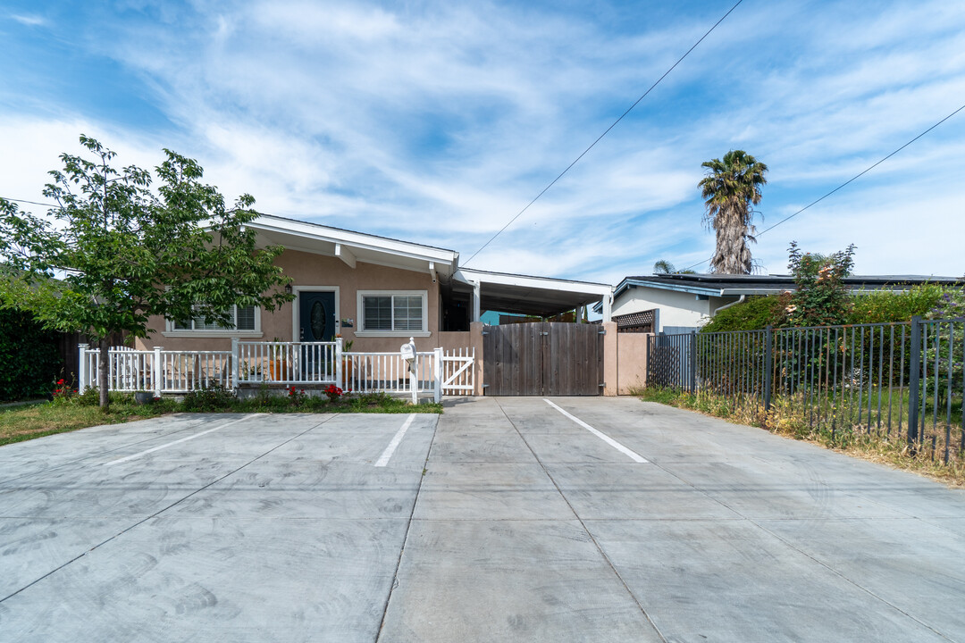 231 Laumer Ave, Unit The Sage Boho in San Jose, CA - Foto de edificio