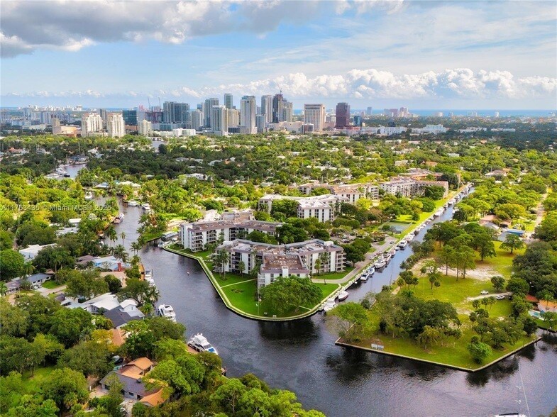 900 River Reach Dr, Unit 505 in Fort Lauderdale, FL - Building Photo