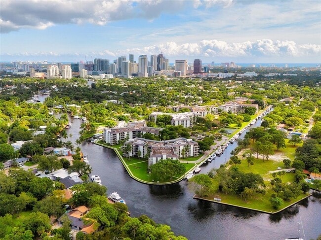 property at 900 River Reach Dr