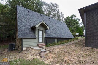 4984 Donald Dr in Loganville, GA - Building Photo - Building Photo