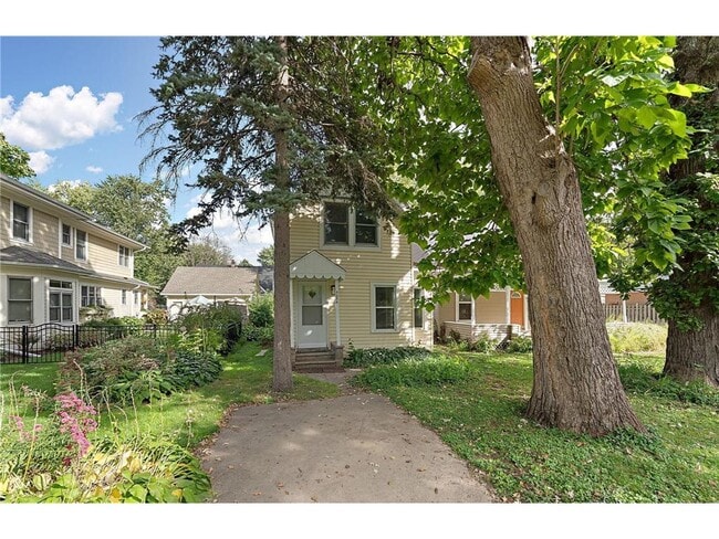 property at 4654 Clark Ave