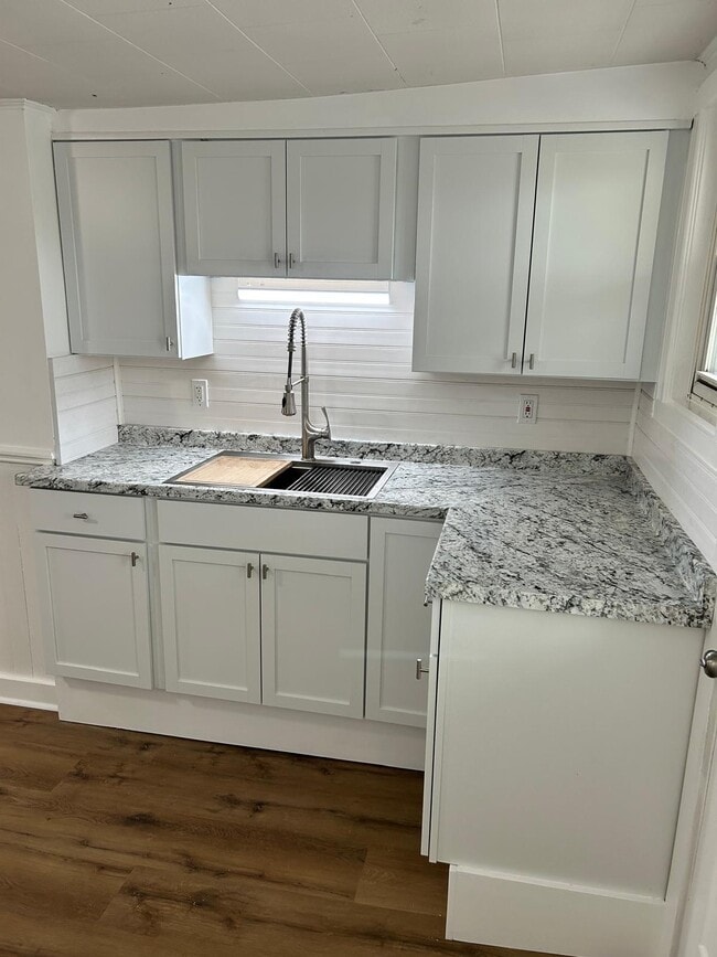 478 Hevey St, Unit Apartment #3