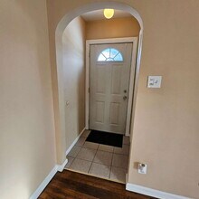 28303 Essex St in Roseville, MI - Building Photo - Building Photo