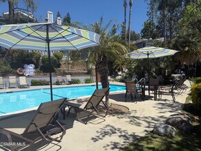 29105 Thousand Oaks Blvd in Agoura Hills, CA - Building Photo - Building Photo