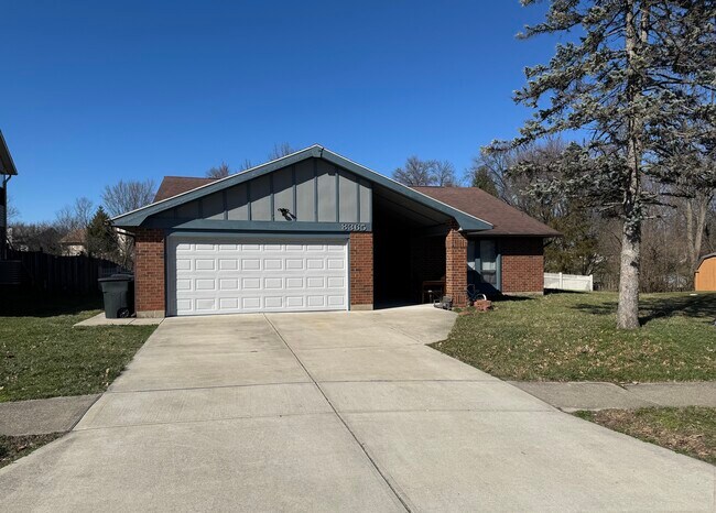 property at 8365 Chinaberry Pl
